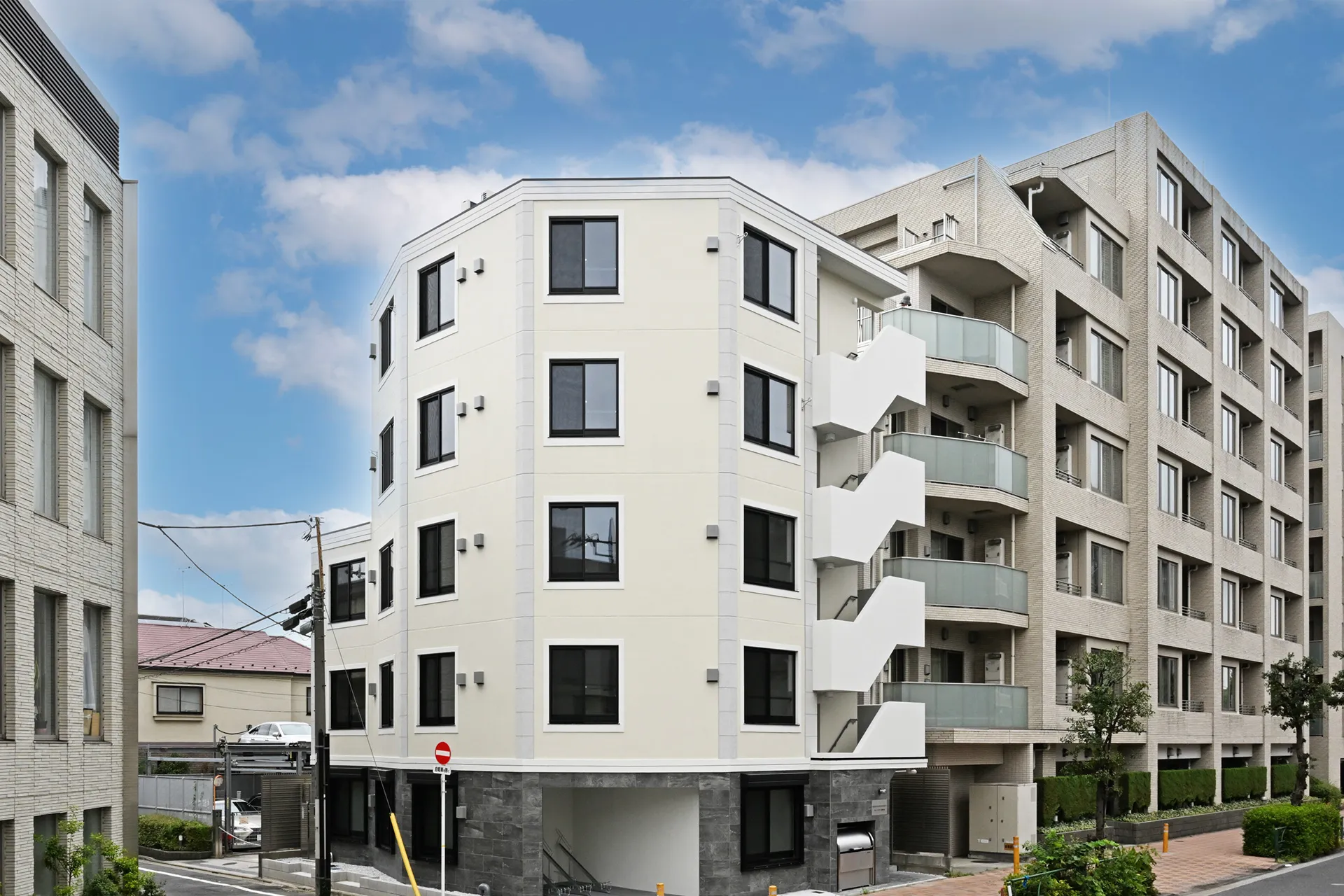 エルファーロ碑文谷